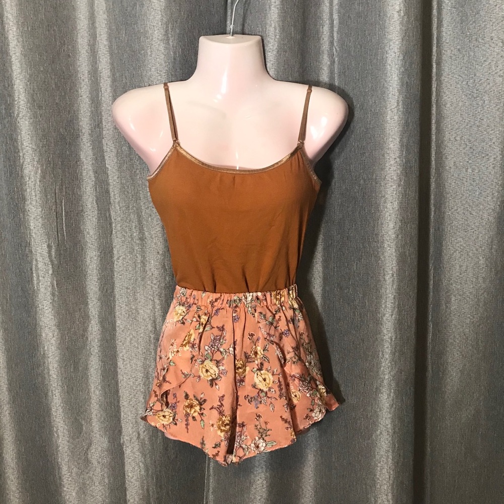 Forever 21 Peach Pounce Floral Women’s Cute Shorts
